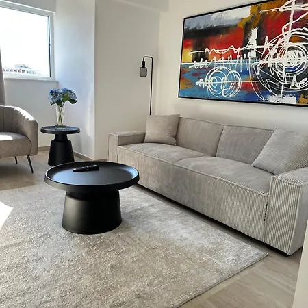 Aurora Downtown Living Никосия