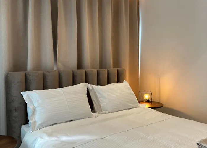 Aurora Downtown Living Daire